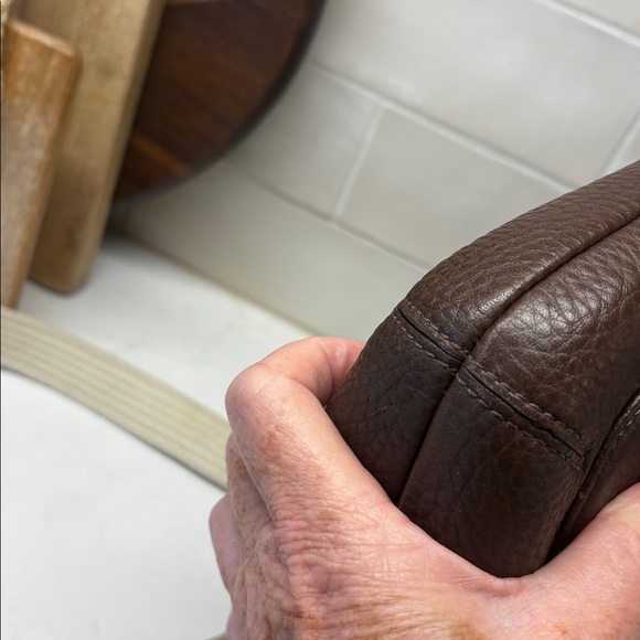 Coach Vintage brown pebbled leather crossbody bag no callouts - Picture 6 of 9